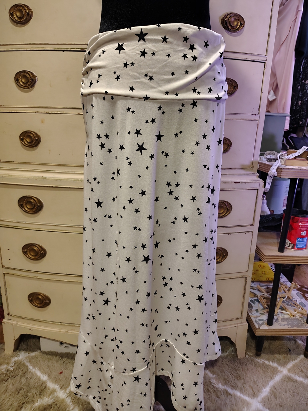 Doublju White Maxi Skirt with Black Star Print